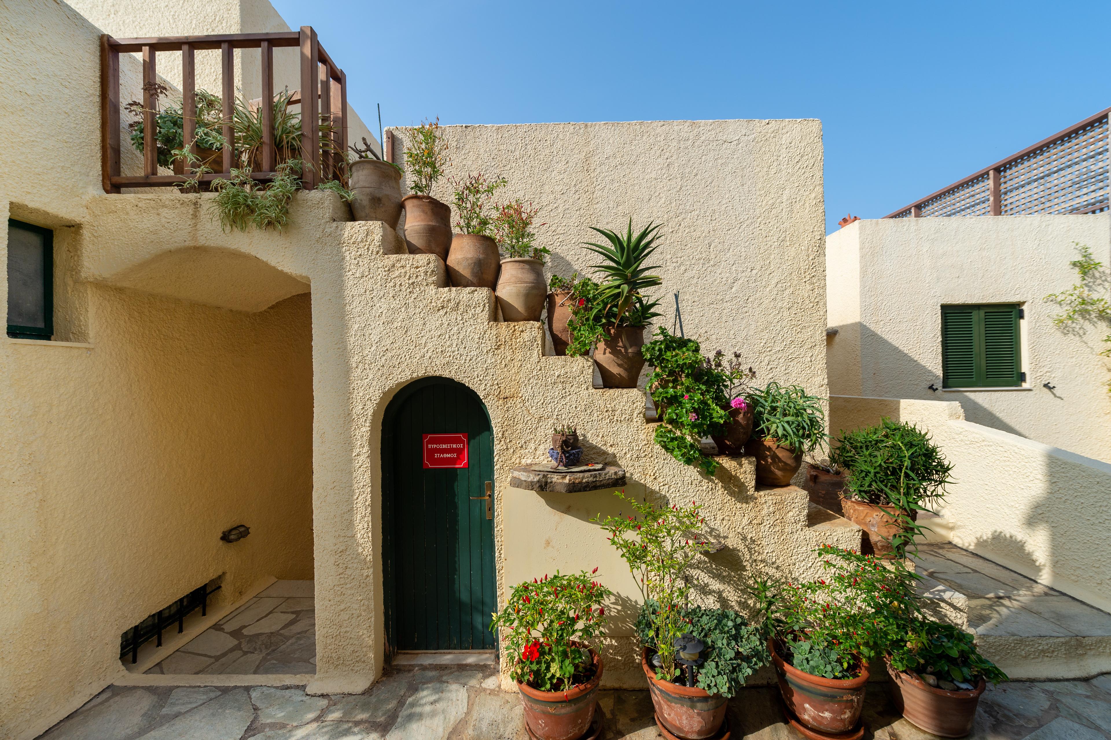 Porto Sisi Hotel Apartments Exterior photo